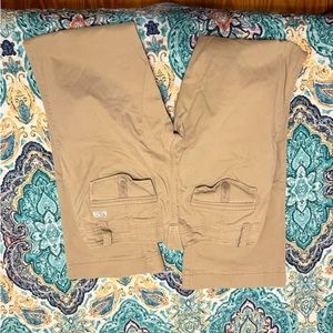 American eagle kaki pants.